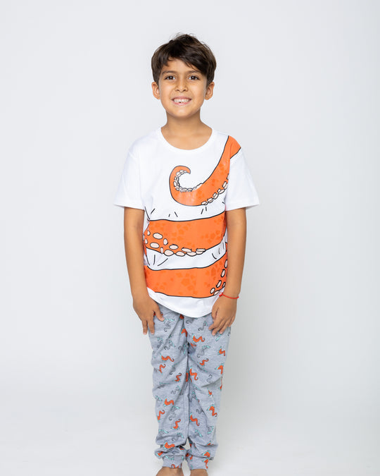 Tropical Pajamas
1401
