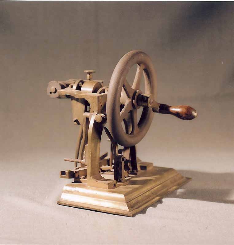 Origen de la Máquina de Coser